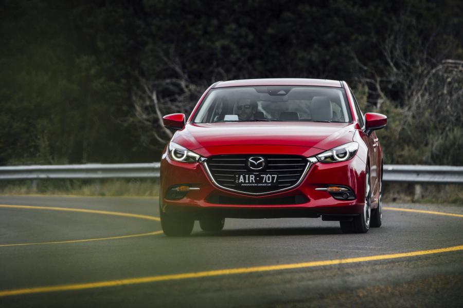  Mazda3 SP25 Astina Hatchback 2016 года  (AU) (фото 2 из 22)
